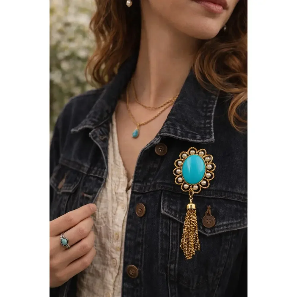 Sarah Coventry Magic Moods Faux Turquoise Brooch Gold Tone Chain Tassel 1973